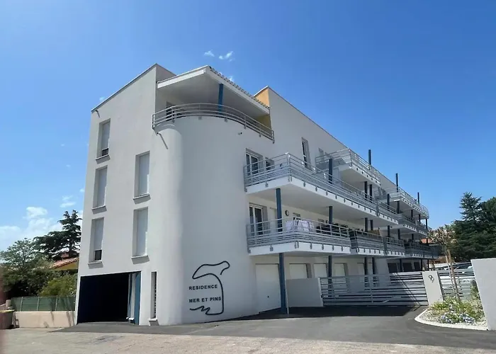 Superbe appartement neuf entre mer et pins Wifi