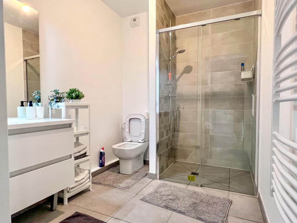 Superbe Neuf Entre Et Pins Wifi Apartment *