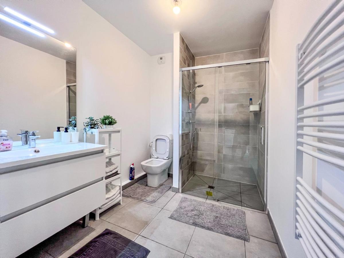 Superbe Neuf Entre Et Pins Wifi Apartment