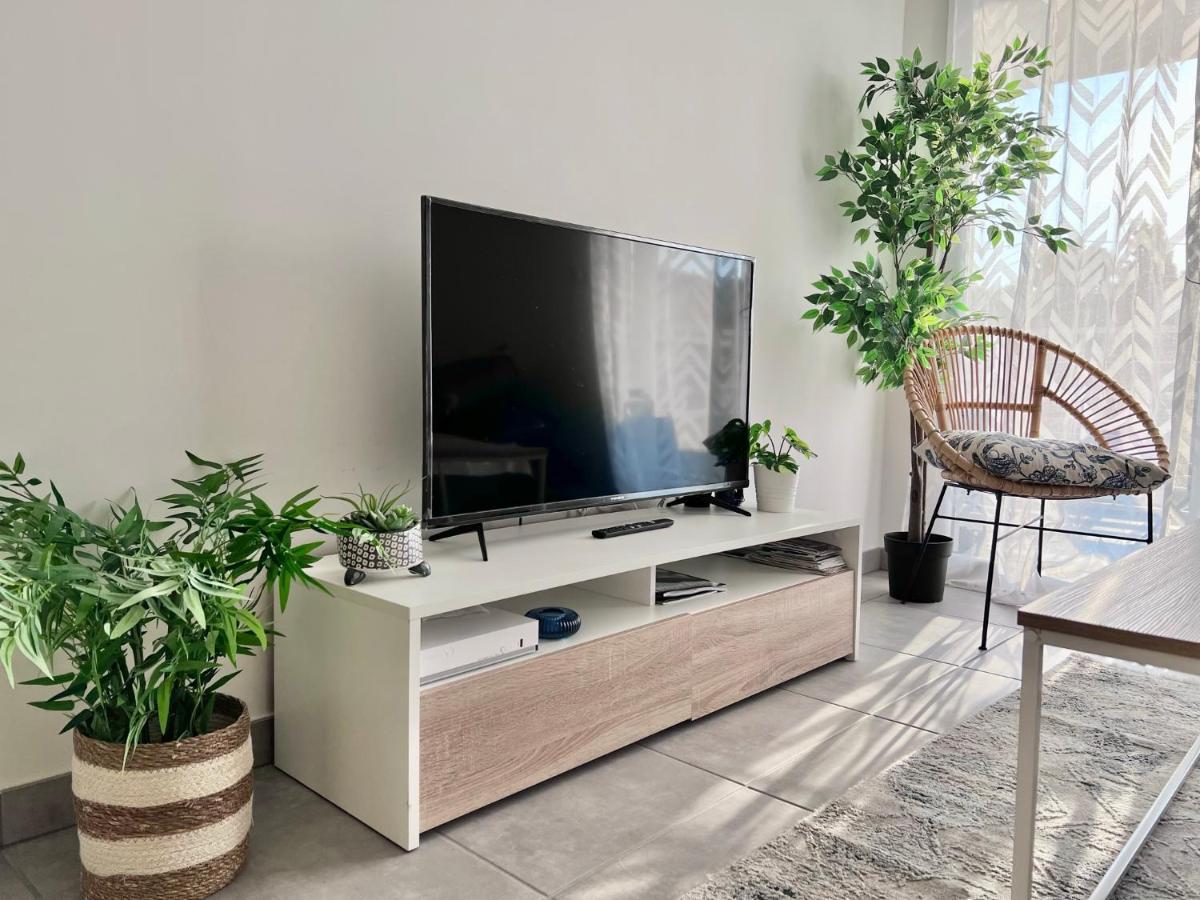 Superbe Neuf Entre Et Pins Wifi Appartement
